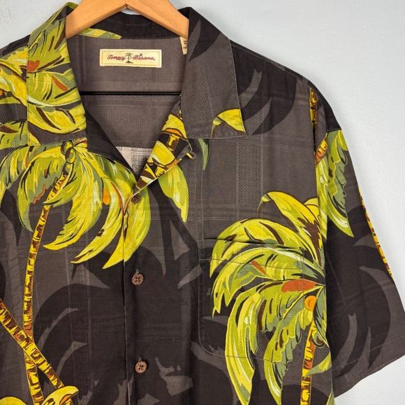 Tommy Bahama Men's Large Palm Tree Short Sleeve Button Up Aloha Camp Silk Shirt - Picture 1 of 6
